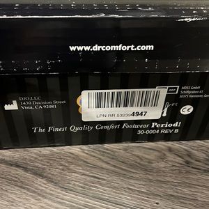 Mens comfort shoes. Size 10. Great for diabetics!